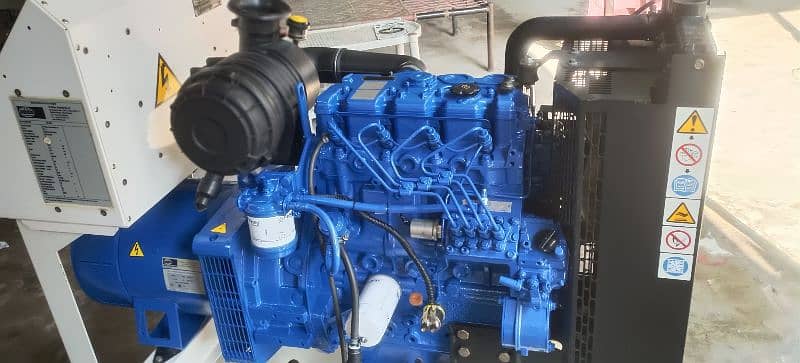 Perkins 22kva for sale in good condition 4