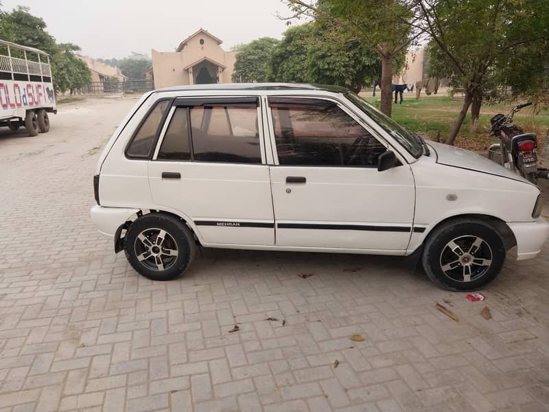 Suzuki Mehran VX beter core santro cults alto 0