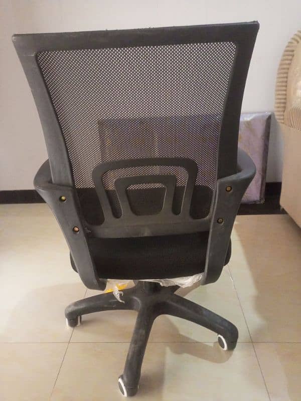 Revolving Chair/ Executive Hair / Office chair . Used Chair for sale. 1