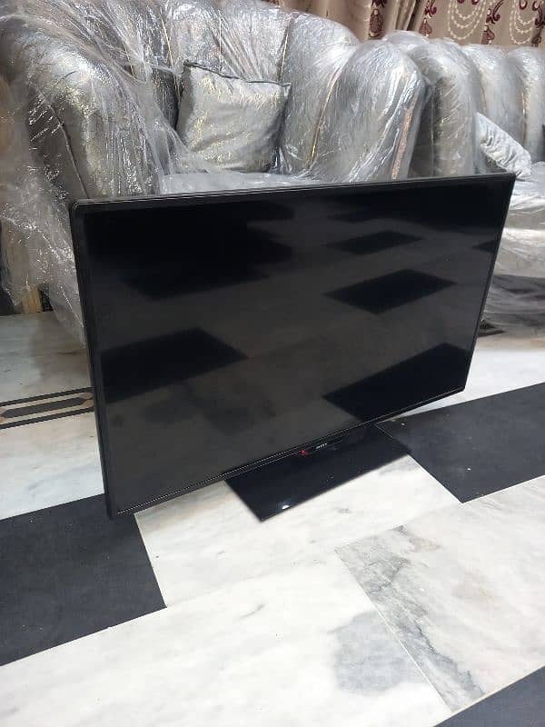 Sony Led Tv smart 42 inch good condition no fault 5