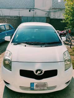 Toyota Vitz 2007