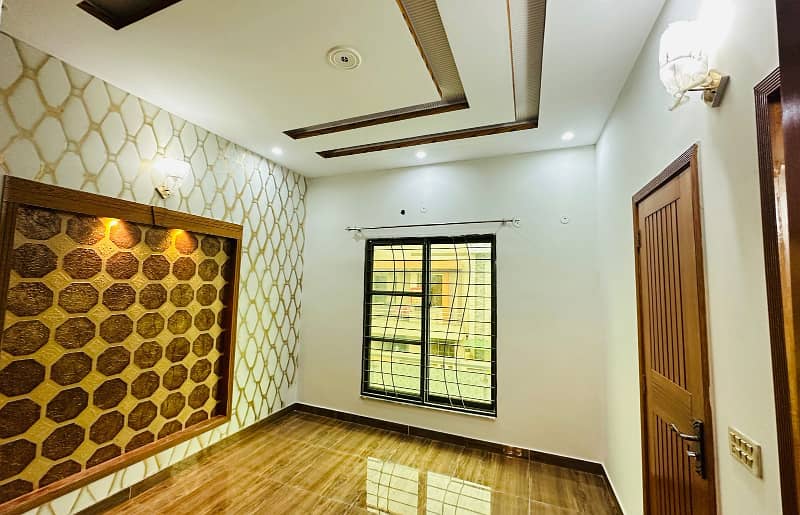 5 Marla luxury Modern House available For RENT In Paragon City Lahore 6