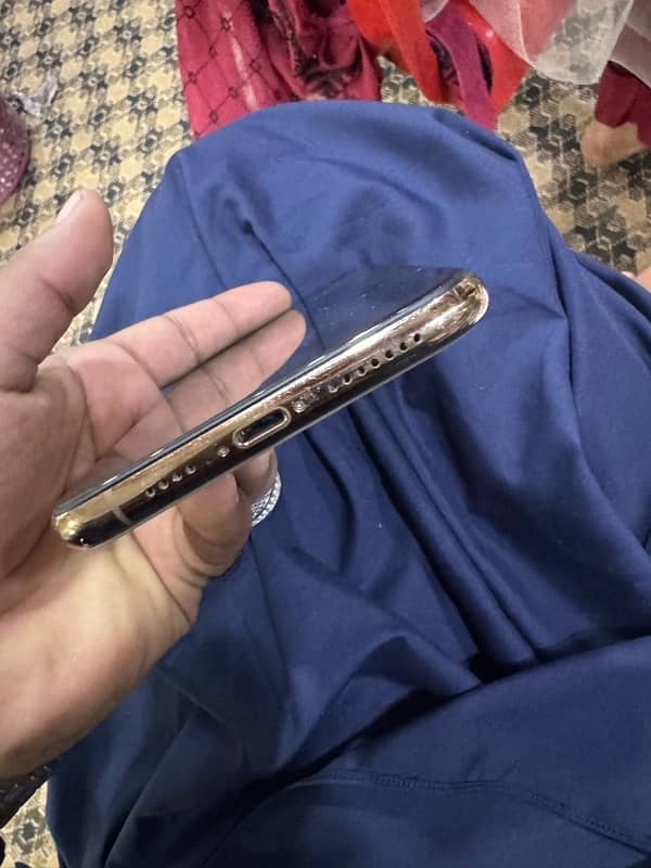 iphone 11 pro max PTA approved 1