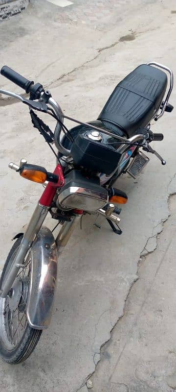 king hero 70cc bike in good condition 0