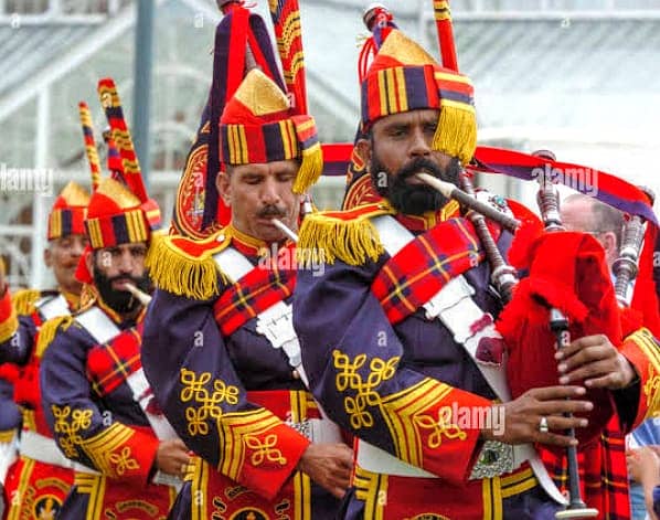 Fauji Band Baja/Dhol for mendi & barat event/Pipe band baja services 1