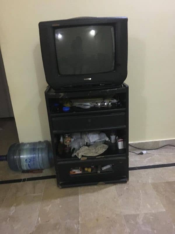 TV with trolley 1