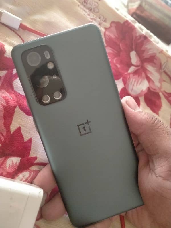 OnePlus 9 pro (  12gb + 12gb / 256 GB ) 3