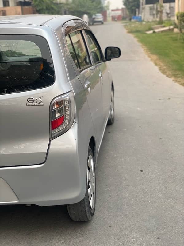 Daihatsu Mira 2015 10