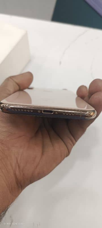 IPHONE XSMAX 256 PTA APPROVED GOLD 1