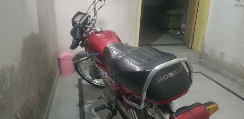 Honda cd 70 2019 3