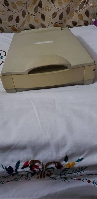 HP OLD SCANNER MODEL NO 6687-1QE 2