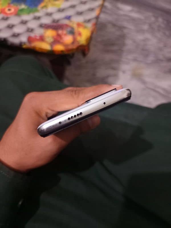 Poco X3 GT urgent sell paso ke zurat ha back open ha but no repair 5