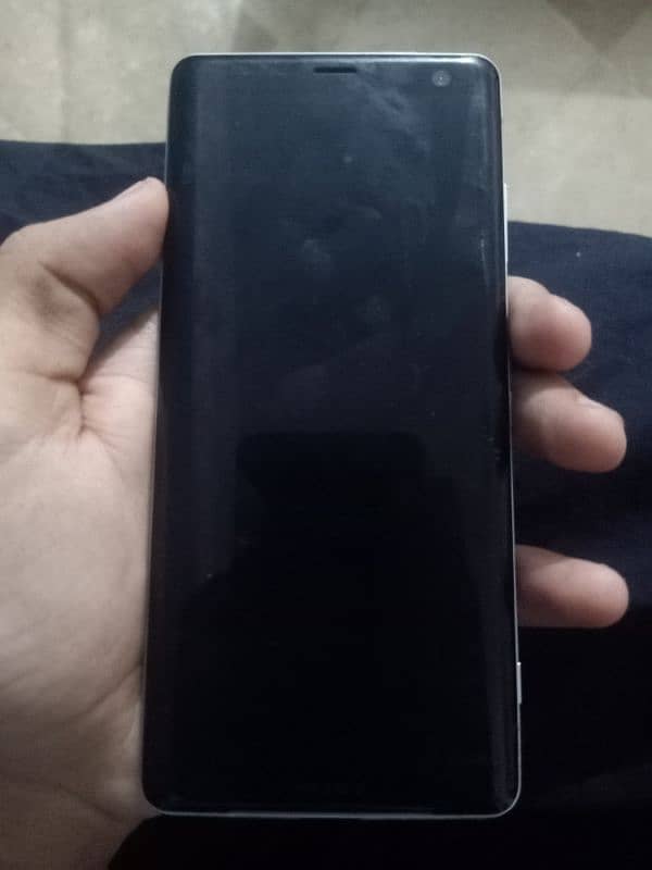 Sony xz3 4/64 for sale (pta approved) 03070773076 contact on WhatsApp. 2