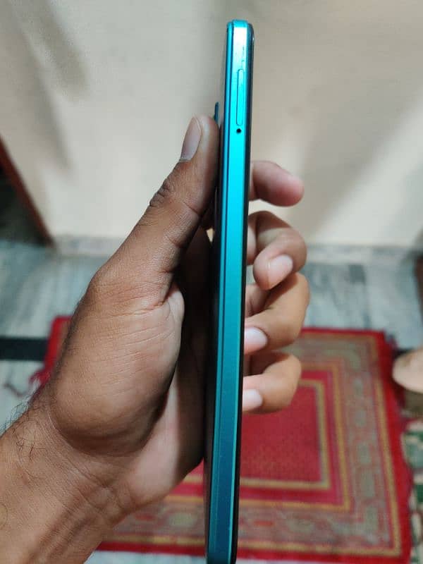 realme 5i 3