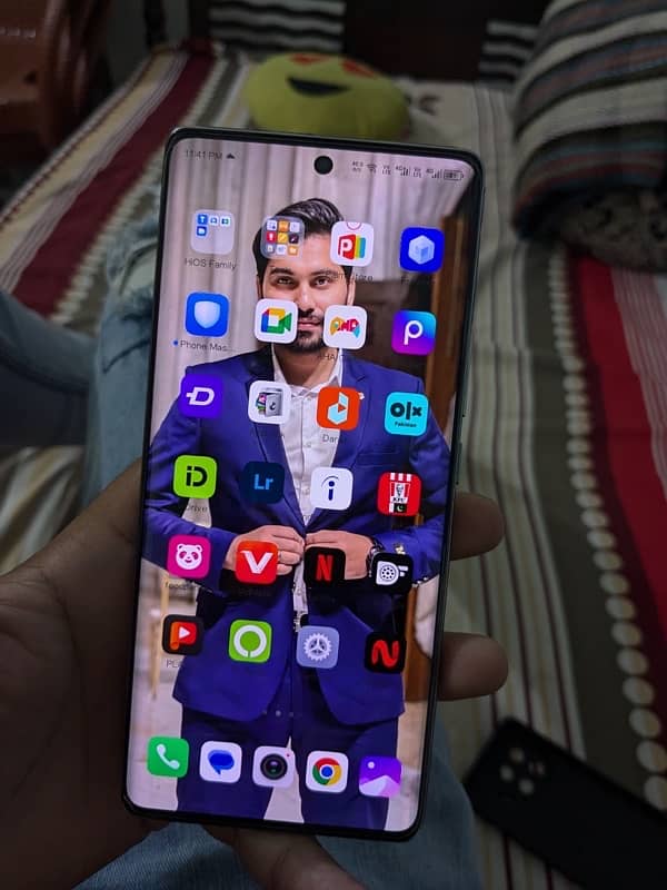 Tecno Spark 20 pro plus 5