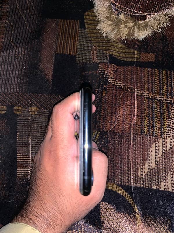 iPhone XS Max 5