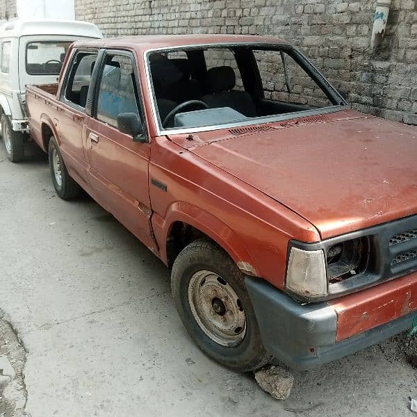 Mazda b2200 single cabin 1