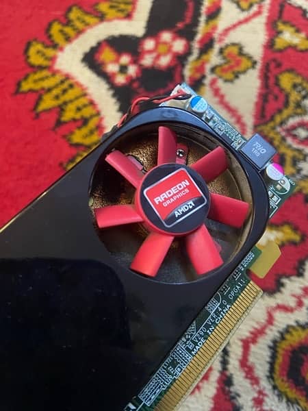 AMD R7 2gb 128 bit 2