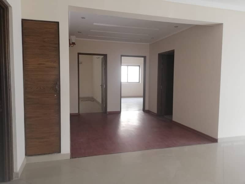 2 Kanal Upper Portion Separate Gate 3Beds Drawing Dinning Tv Lounge Kitchen 4 Car Parking Terrace Tile Flooring Kitchen Store Servant Quarter In DHA Phase 2 20