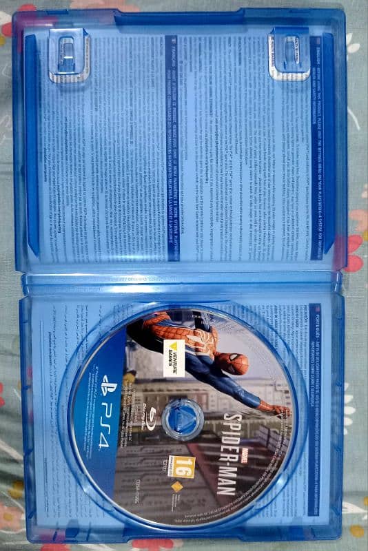 Marvel's Spiderman PS4 Used 1