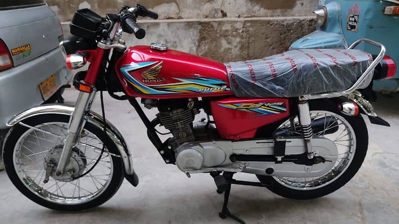 CG honda 125 dadu num 2017 10/10 condition 0