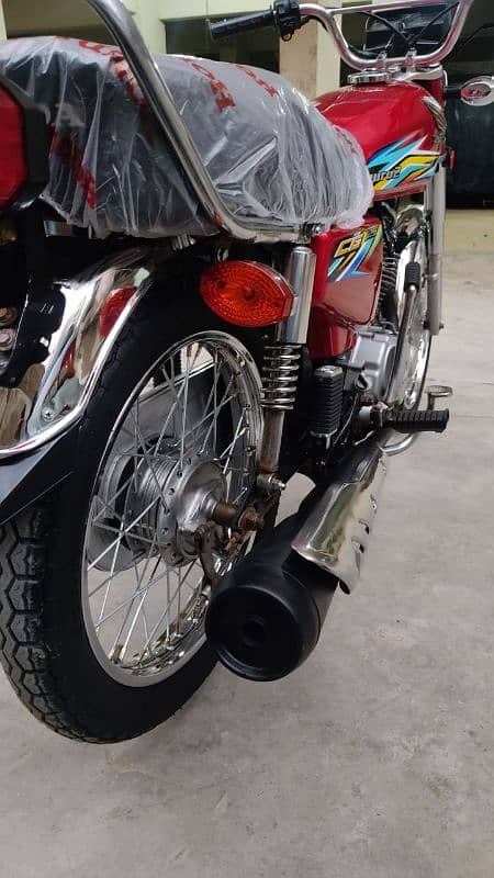 CG honda 125 dadu num 2017 10/10 condition 3