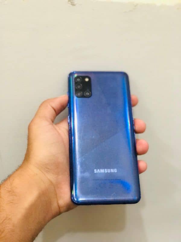 Samsung A31 0