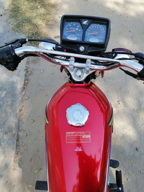 Honda CG125 2022 MODEL 9