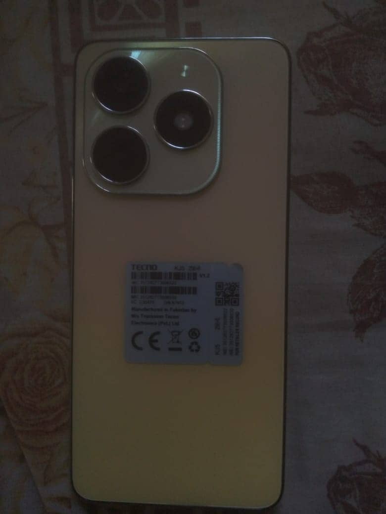 Tecno Spark 20 - 8+8/256 0