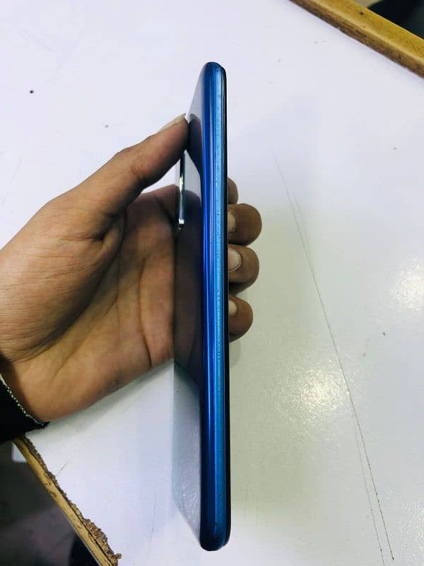 vivo y31 2