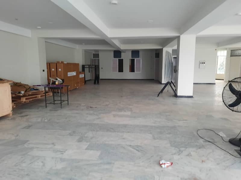 5000 Sq Ft Commercial Space Available For Rent In Expressway Islamabad 6