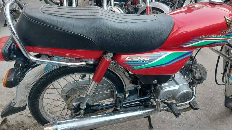 Honda CD70cc bick argent for sell engan file ok whatsap03272339582 2