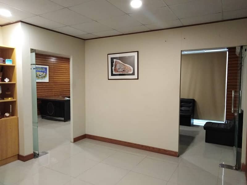 E-11 Fully Furnished 3500 Square Feet Commercial Space For Offices On Rent Situated At Prime Location 6