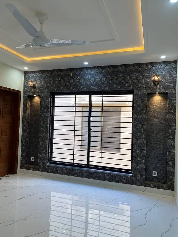 10 Marla Beautiful Upper portion Is Available For Rent In Gulbahar Block Bahria Town Lahore 3