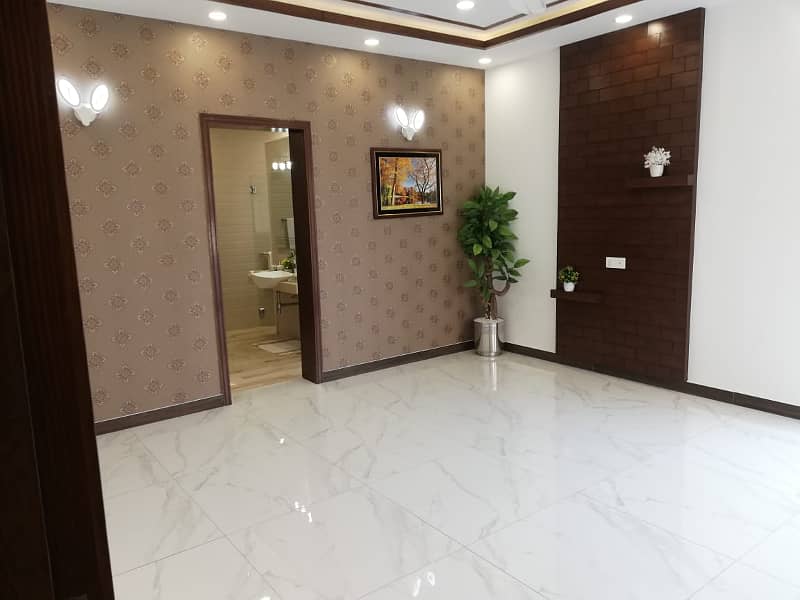 1 Kanal Upper Portion Separate Gate (Brand New) 2 Bed Attach Bath Tile Flooring Tv lounge Side Terrace Kitchen Store In DHA Phase 8 Near Broadway 27