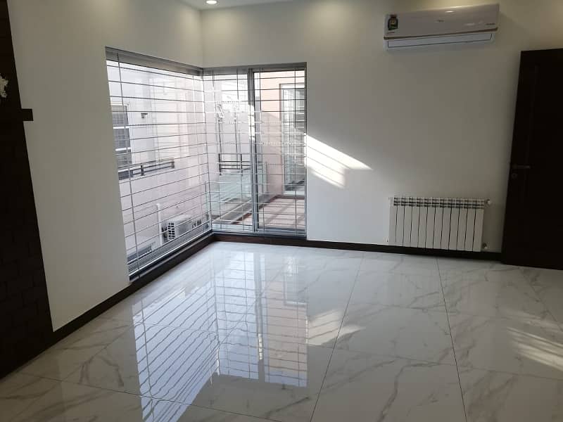 1 Kanal Upper Portion Separate Gate (Brand New) 2 Bed Attach Bath Tile Flooring Tv lounge Side Terrace Kitchen Store In DHA Phase 8 Near Broadway 39