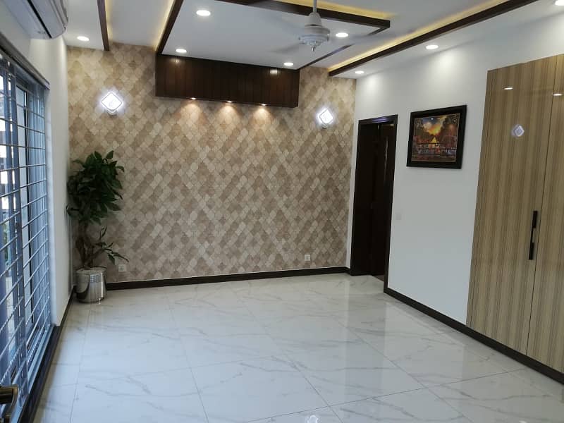 1 Kanal Upper Portion Separate Gate (Brand New) 2 Bed Attach Bath Tile Flooring Tv lounge Side Terrace Kitchen Store In DHA Phase 8 Near Broadway 44