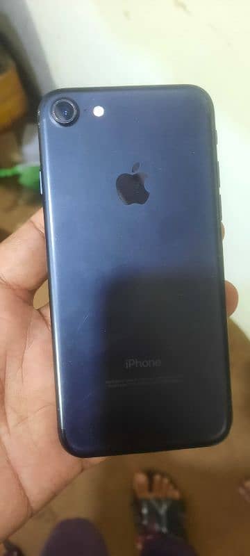 I phone 7 non pta 32 gb 84 batry health 0