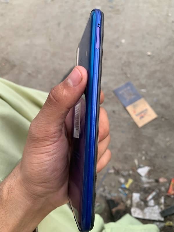 Vivo y19  8 256gb 3