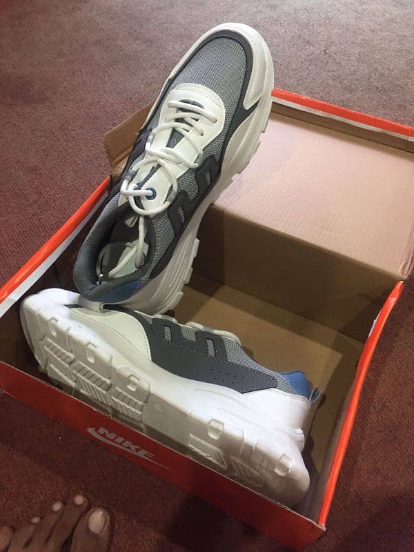 new shose v/s white & grey 40 to 43 number. . . . 1