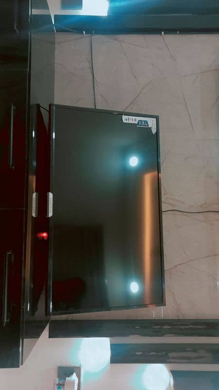 godd working smasung 32 inch led 0