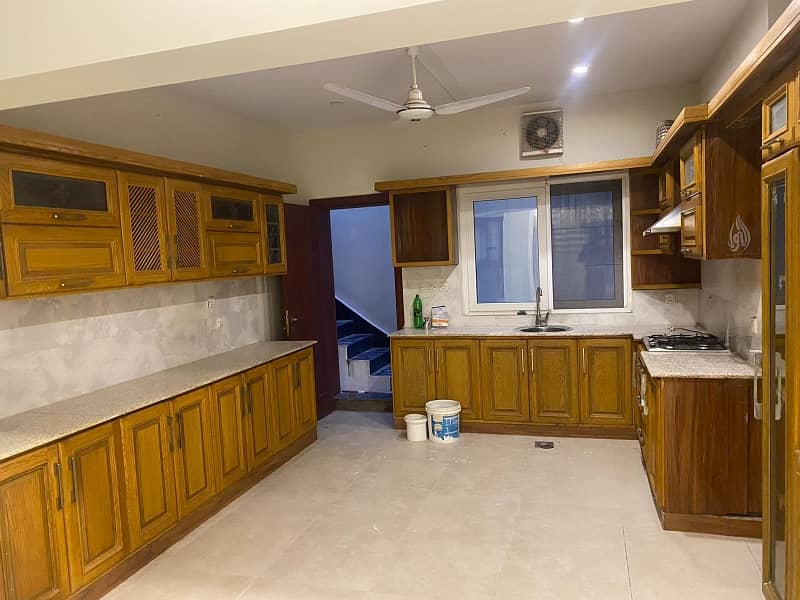 Bahria Enclave Sector C 1 Kanal Basement Available For Rent 3 Bedroom TV Lounge Kitchen Drawing Room 1