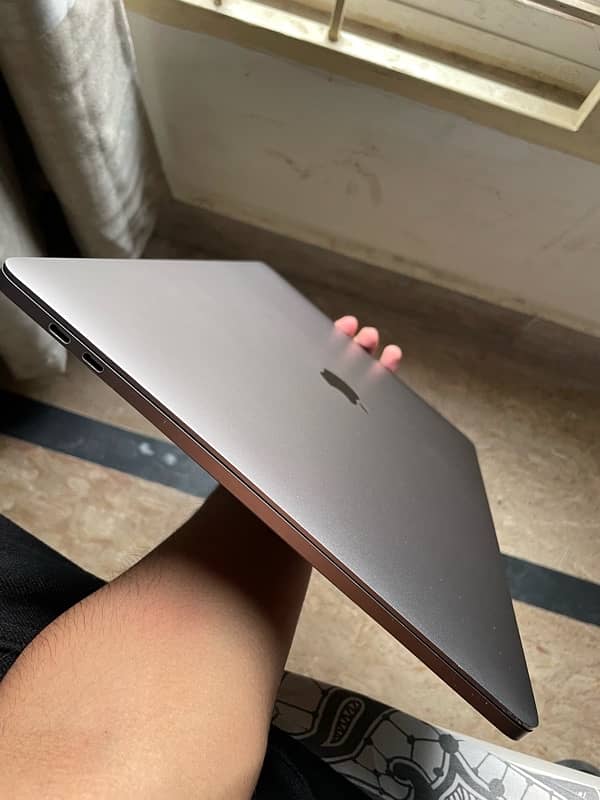 Macbook Pro 2017 (15 inch) 4