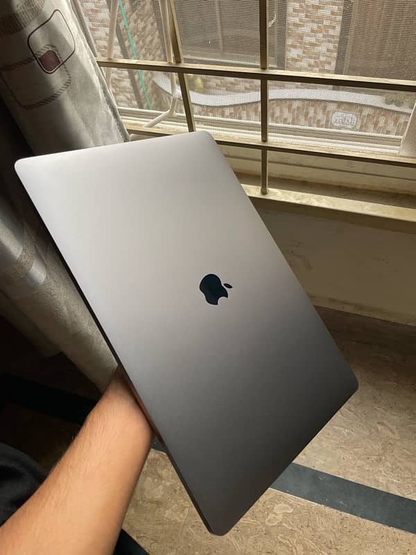 Macbook Pro 2017 (15 inch) 8