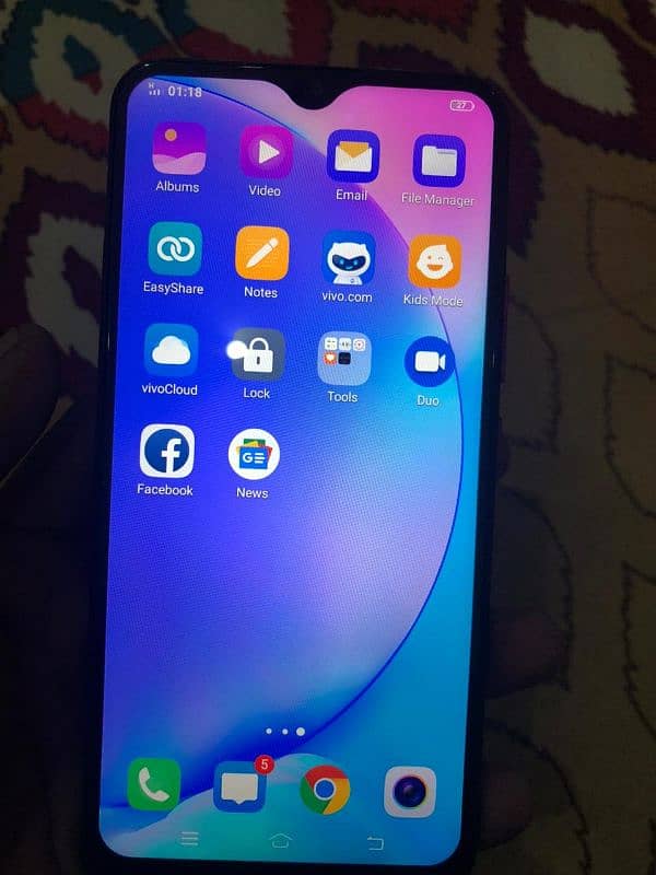 Vivo y15…4gb ram 128gb 5