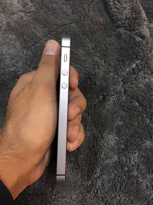 iPhone Se (non pta) 4