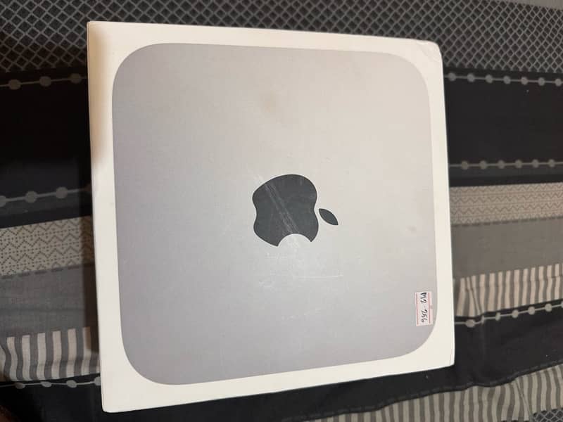 mac mini m2 8/256gb 0