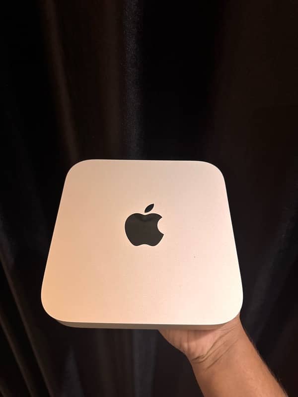 mac mini m2 8/256gb 1