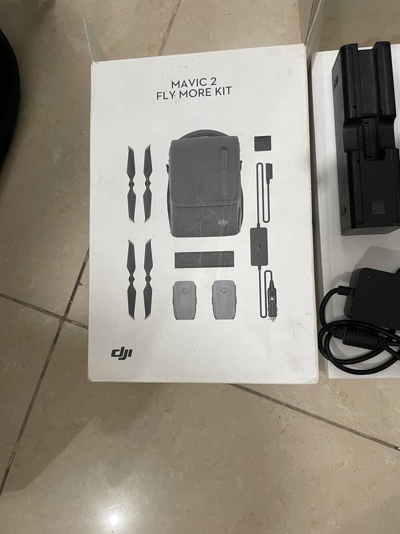 dji mavic 2 pro combo pack accecories 11