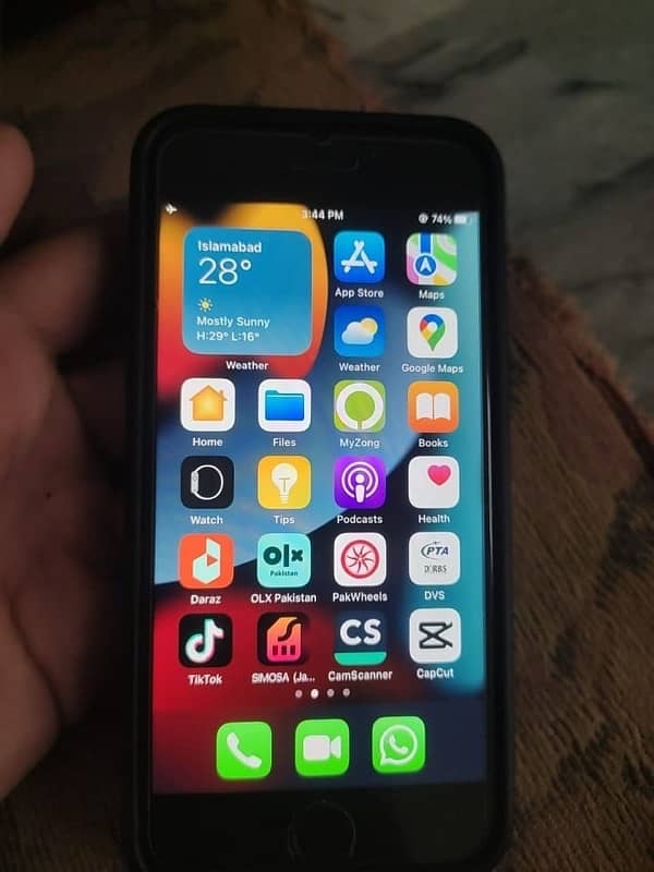 I phone 7 (128GB) 7